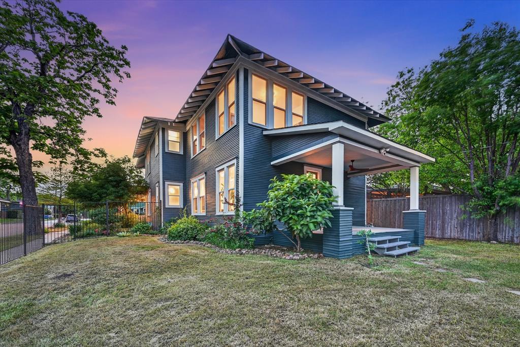 802 Haines Ave, Dallas, TX 75208 photo