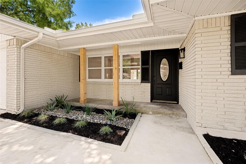 1717 Monaco Dr, Arlington, TX 76010 photo
