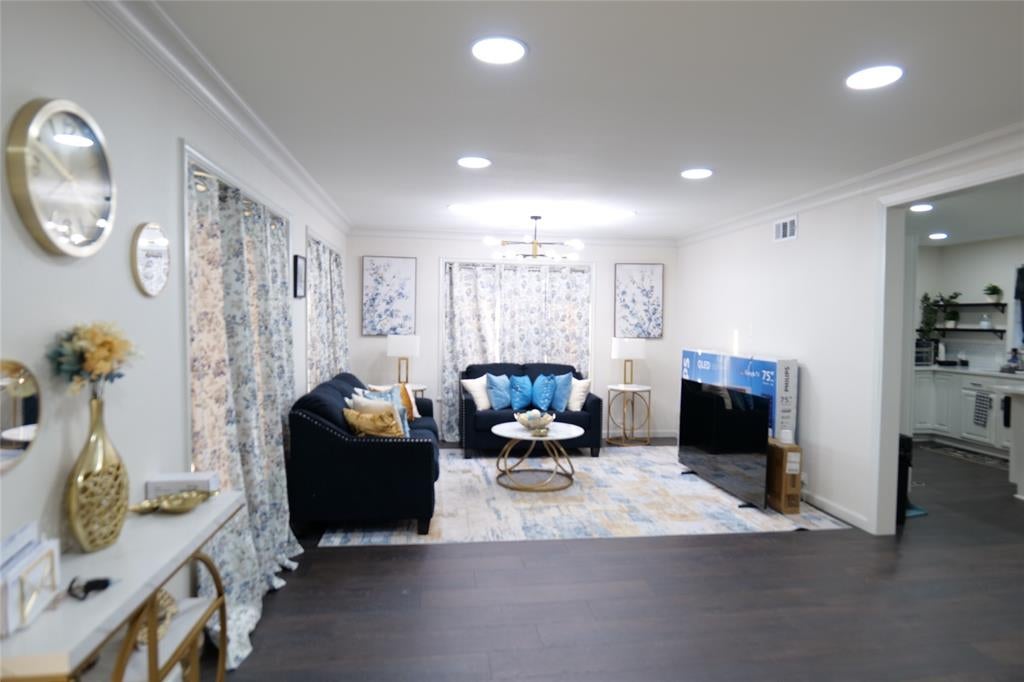 2702 Belknap Ave, Dallas, TX 75216 photo