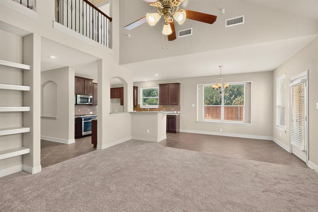 12701 Homestretch Dr, Fort Worth, TX 76244 photo
