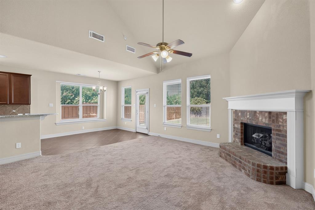 12701 Homestretch Dr, Fort Worth, TX 76244 photo