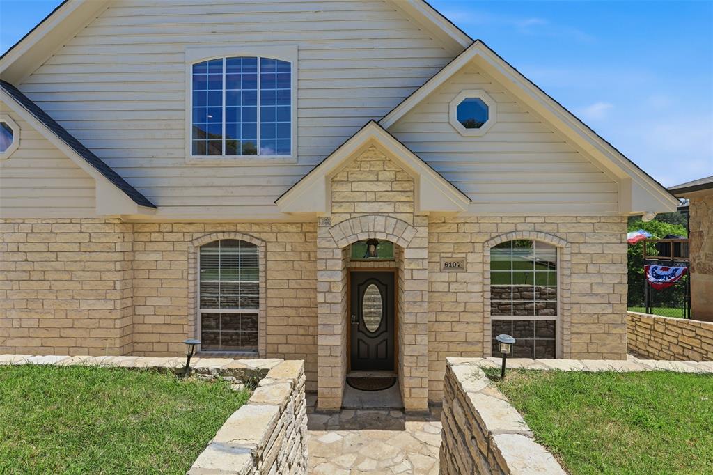6107 Grande Cove Ct, Granbury, TX 76049 photo