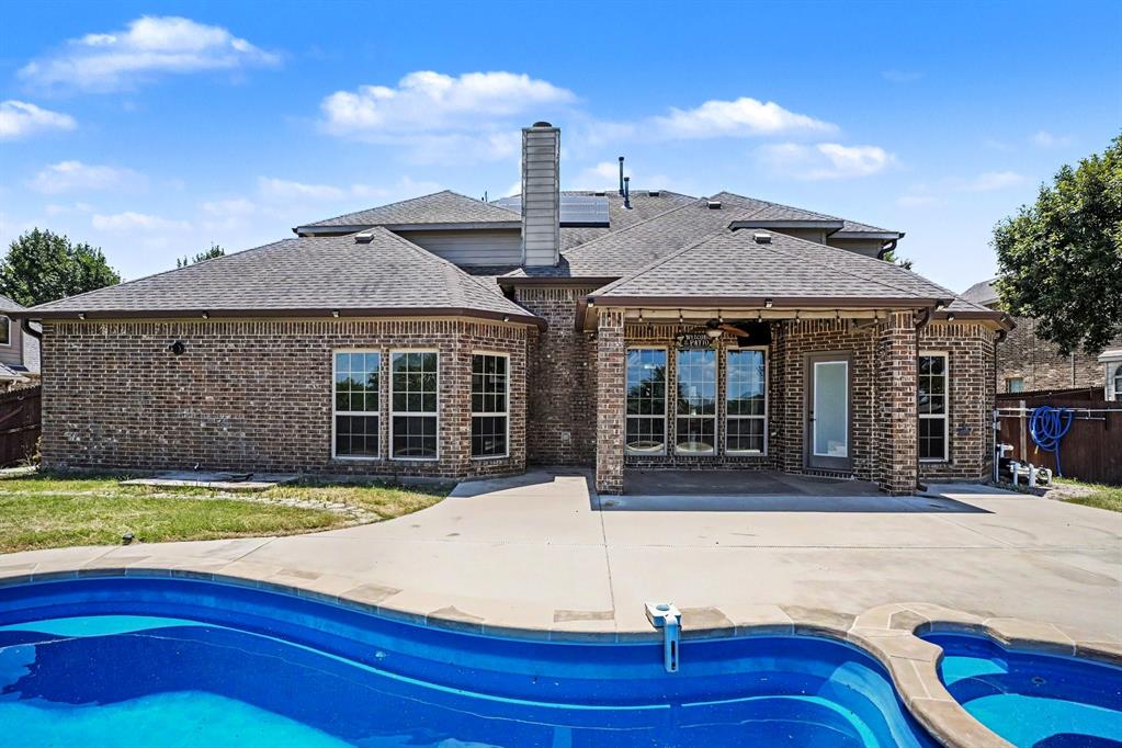 2605 Tall Meadows Dr, Midlothian, TX 76065 photo