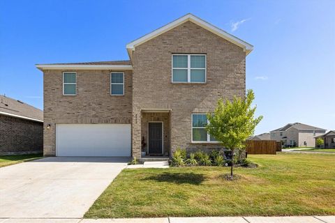Single Family Residence in Fort Worth TX 4912 Gadwall Drive.jpg