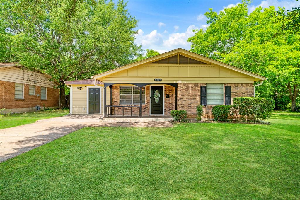 2275 Bella Vista Dr, Paris, TX 75460