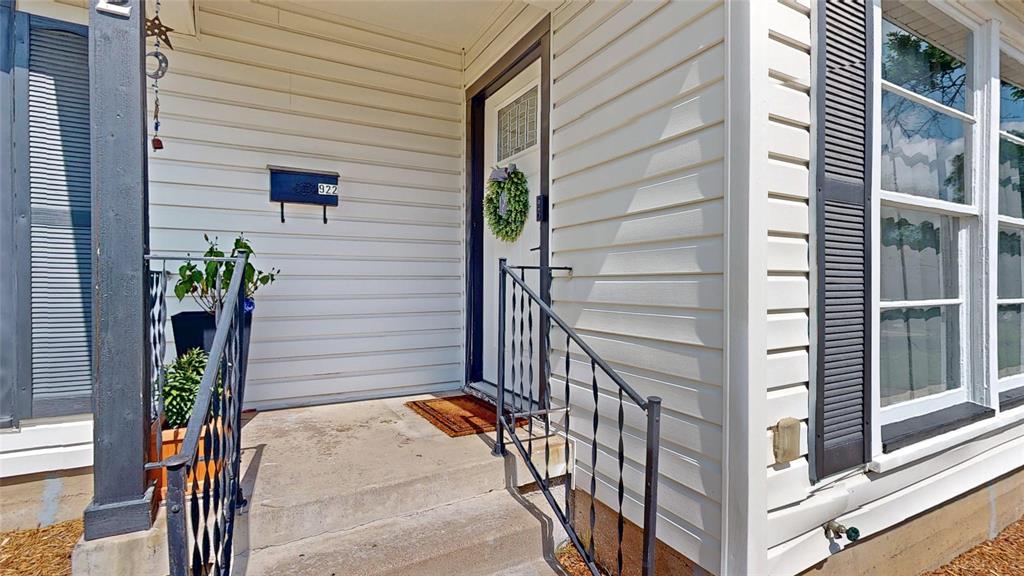 922 Tamara Ln, Grand Prairie, TX 75051 photo