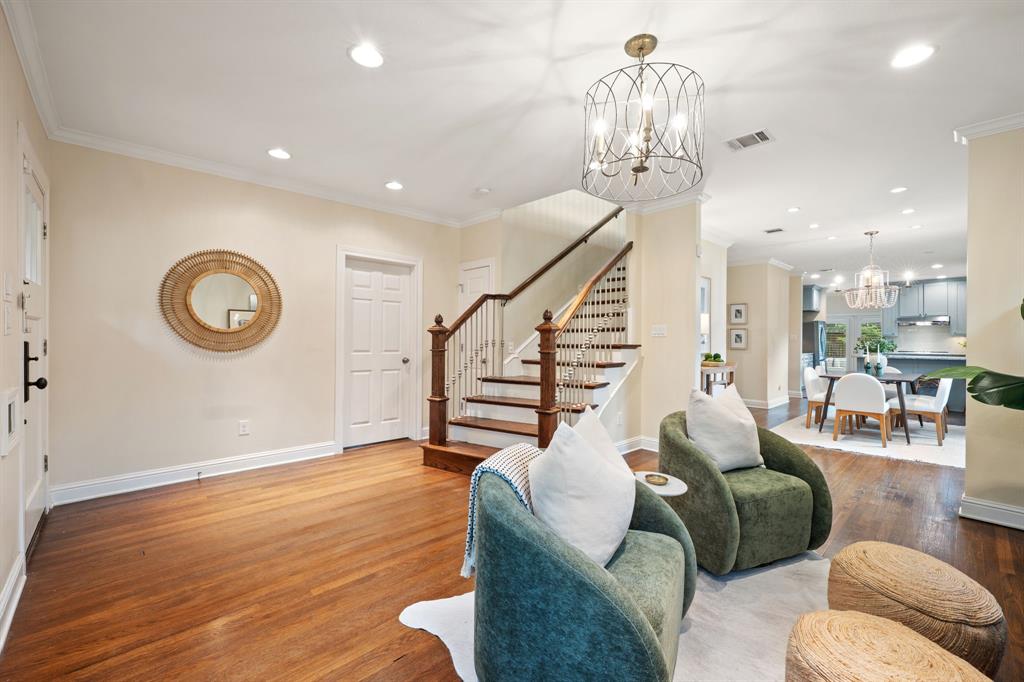 1119 N Winnetka Ave, Dallas, TX 75208 photo