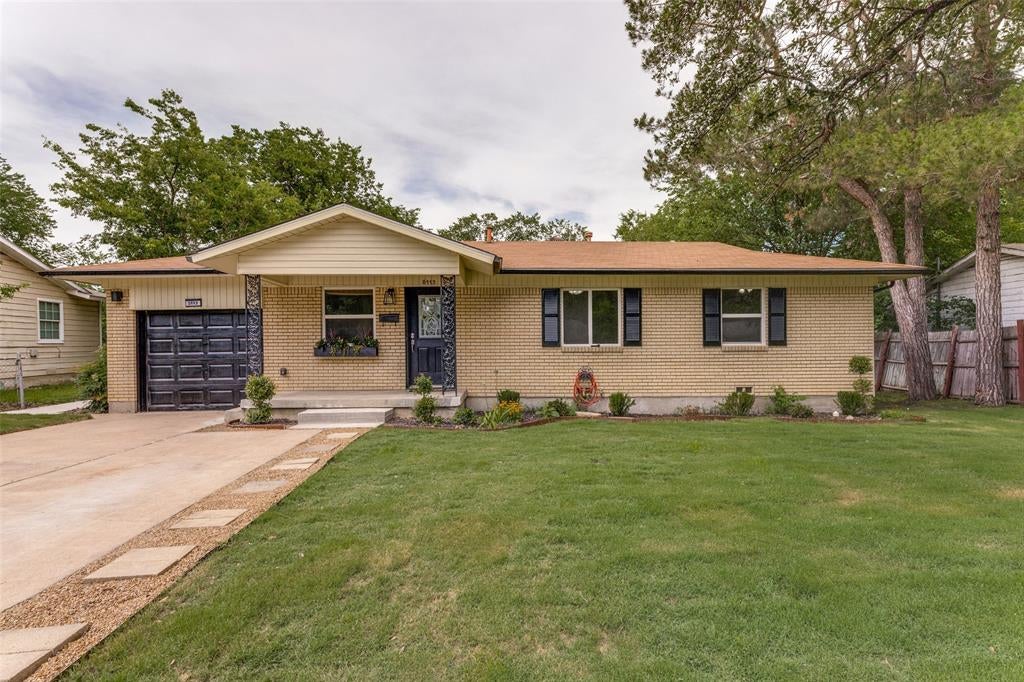5113 Nadine Dr, Haltom City, TX 76117