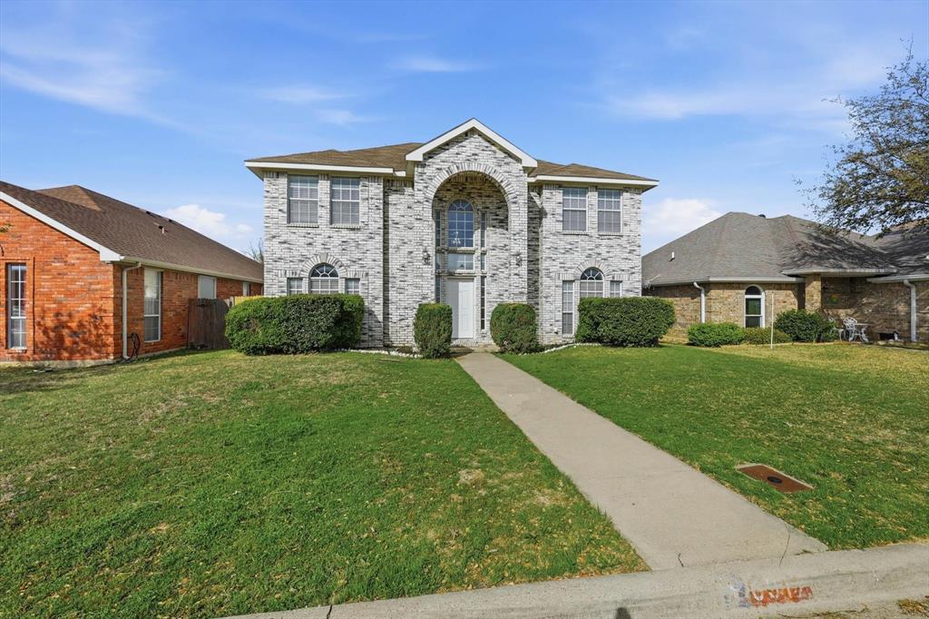 6917 Club Creek Dr, Fort Worth, TX 76137 photo
