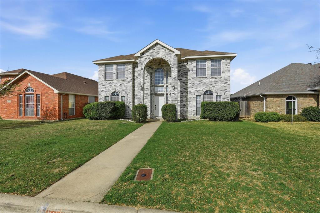 6917 Club Creek Dr, Fort Worth, TX 76137 photo