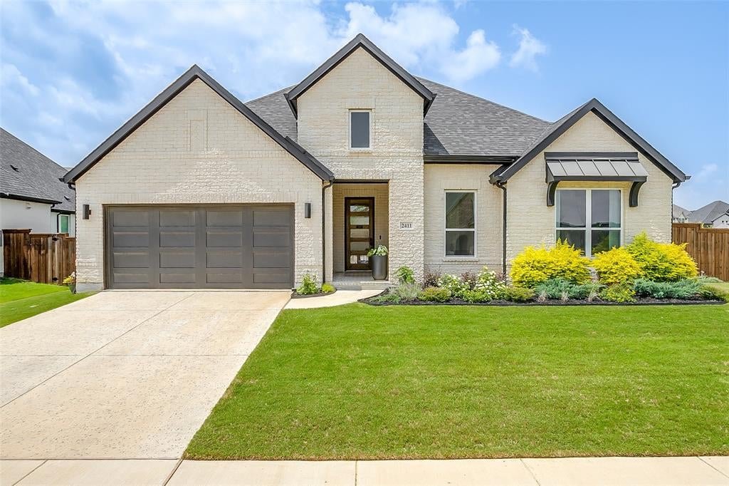 2411 Cornerstone Dr, Mansfield, TX 76063