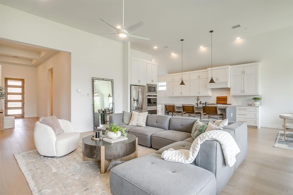 2411 Cornerstone Dr, Mansfield, TX 76063 photo