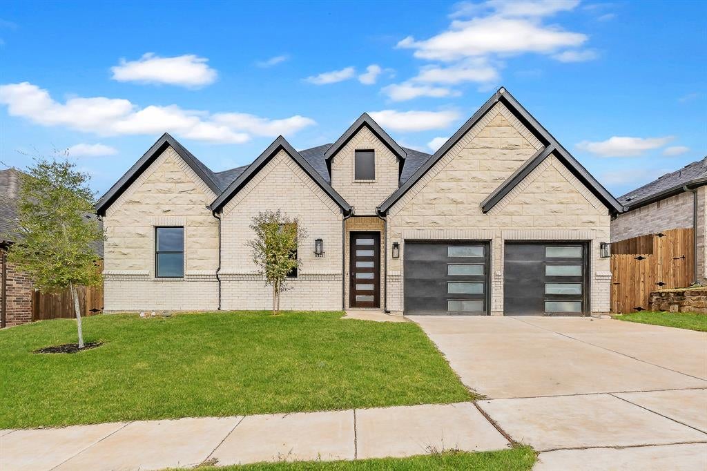 6421 Saint George Ct, North Richland Hills, TX 76180