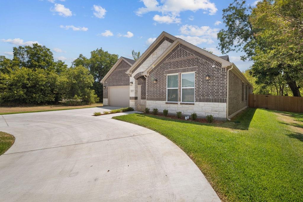 4519 Rosehill Rd, Garland, TX 75043 photo