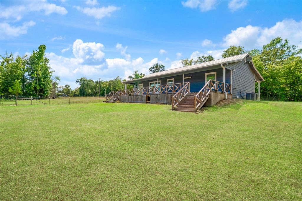 9006 County Road 43200, Powderly, TX 75473 photo