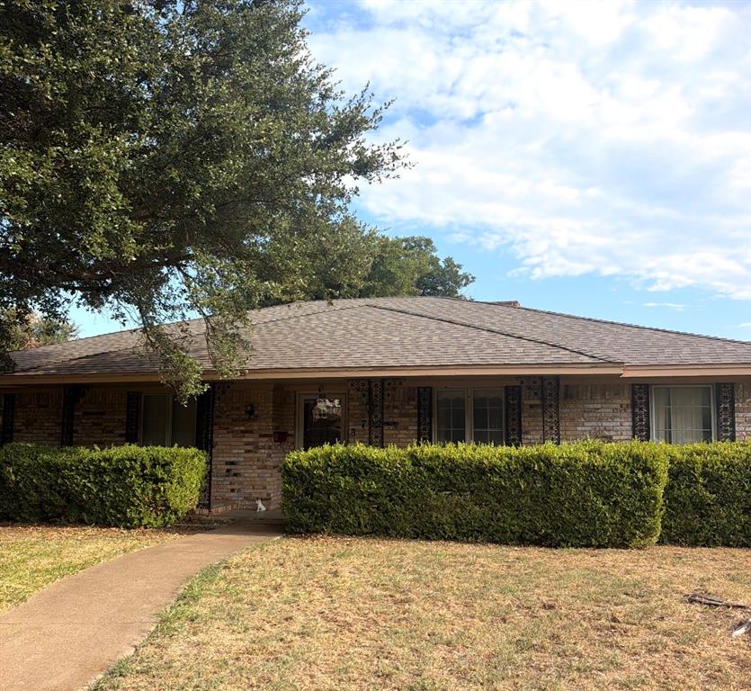 702 Granada Dr, Duncanville, TX 75116