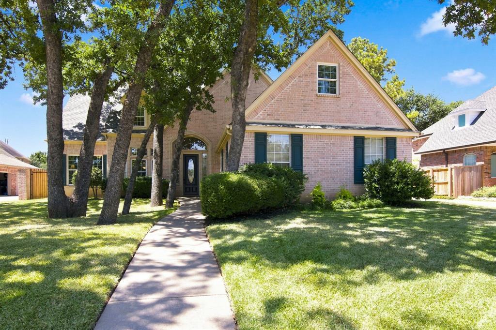 8321 Brandonwood Dr, North Richland Hills, TX 76182 photo