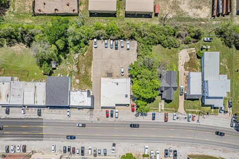 Retail in Azle TX 149 W Main Street 5.jpg