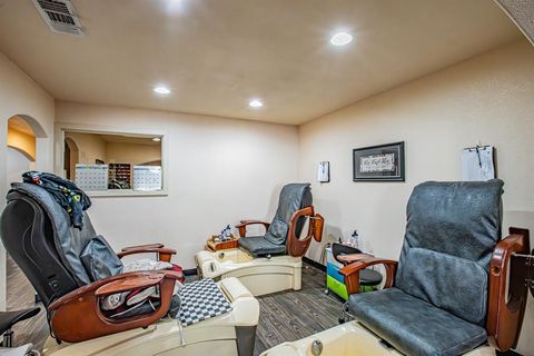 Retail in Azle TX 149 W Main Street 8.jpg