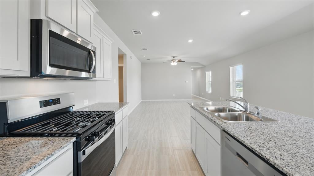 126 Davis Ln, Newark, TX 76071 photo