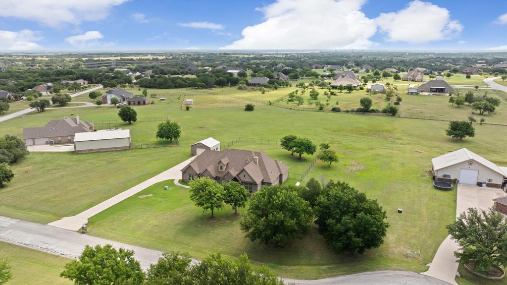 104 Rattling Antler Ct, Azle, TX 76020