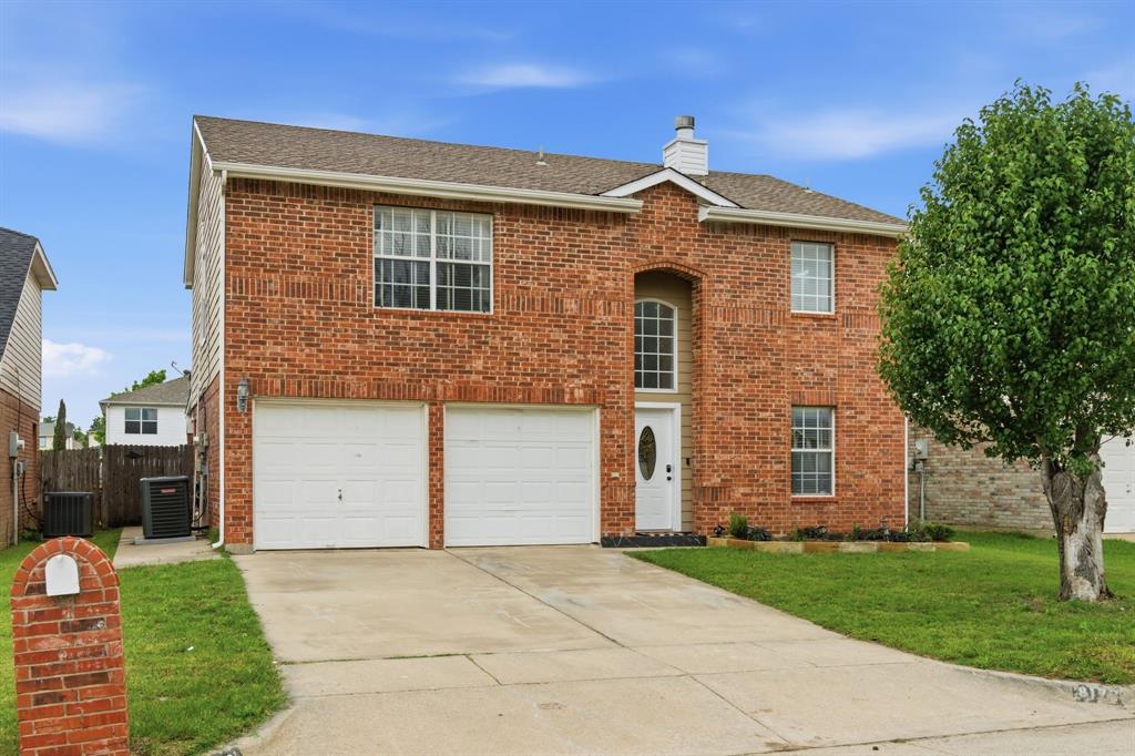 8173 Heritage Place Dr, Fort Worth, TX 76137 photo