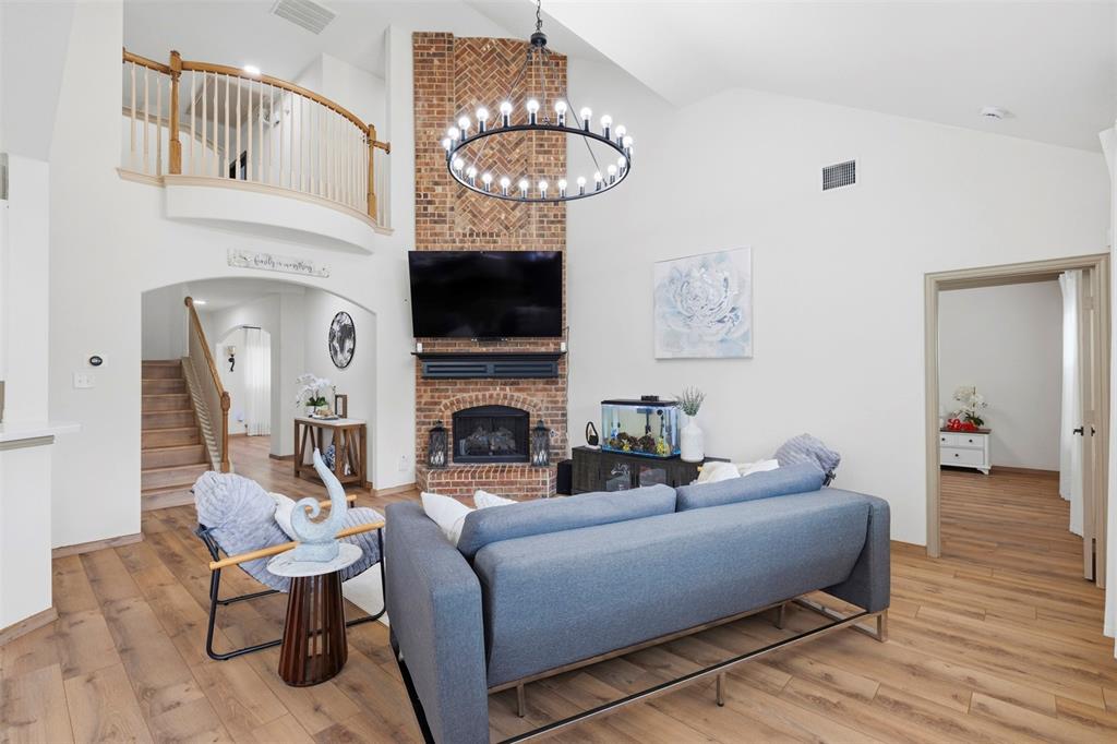 601 Cresthaven Dr, Mckinney, TX 75071