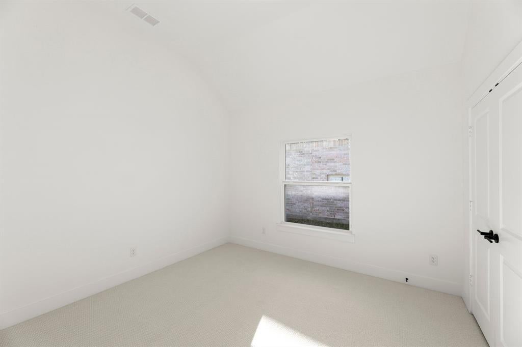 2136 Valencia Dr, Little Elm, TX 75068 photo