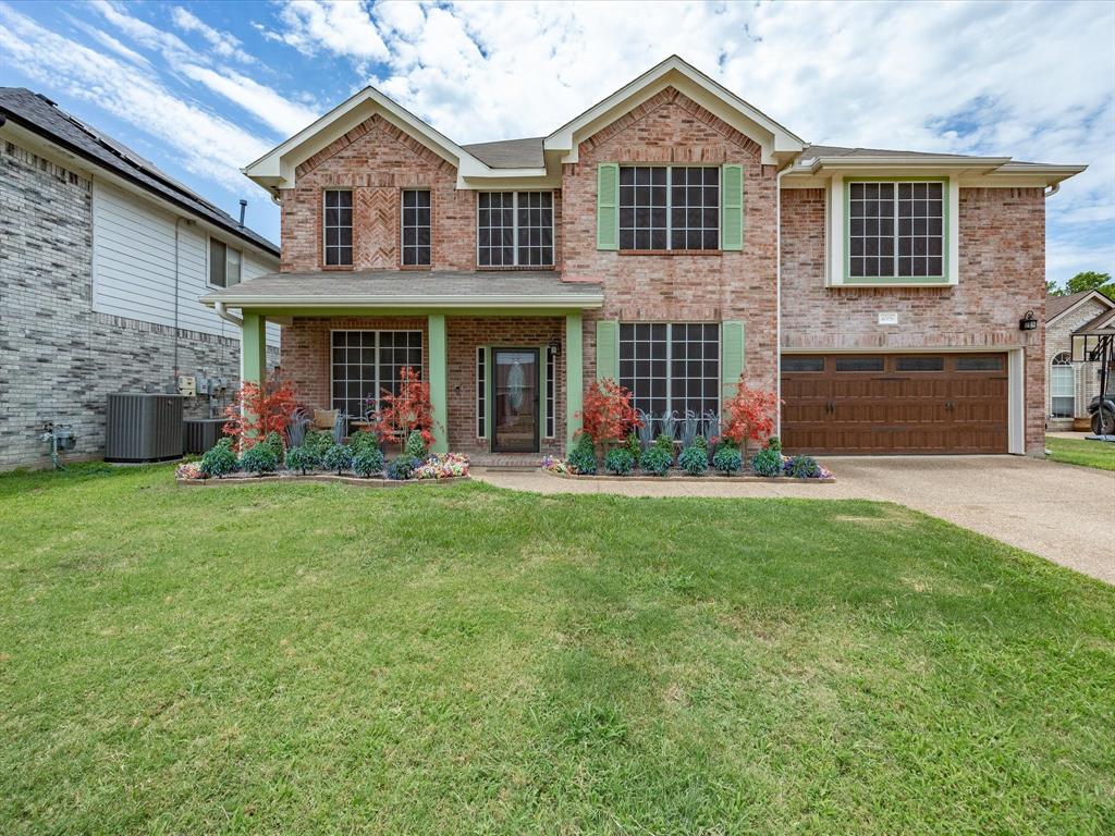 4008 Falcon Ridge Dr, Haltom City, TX 76137 photo