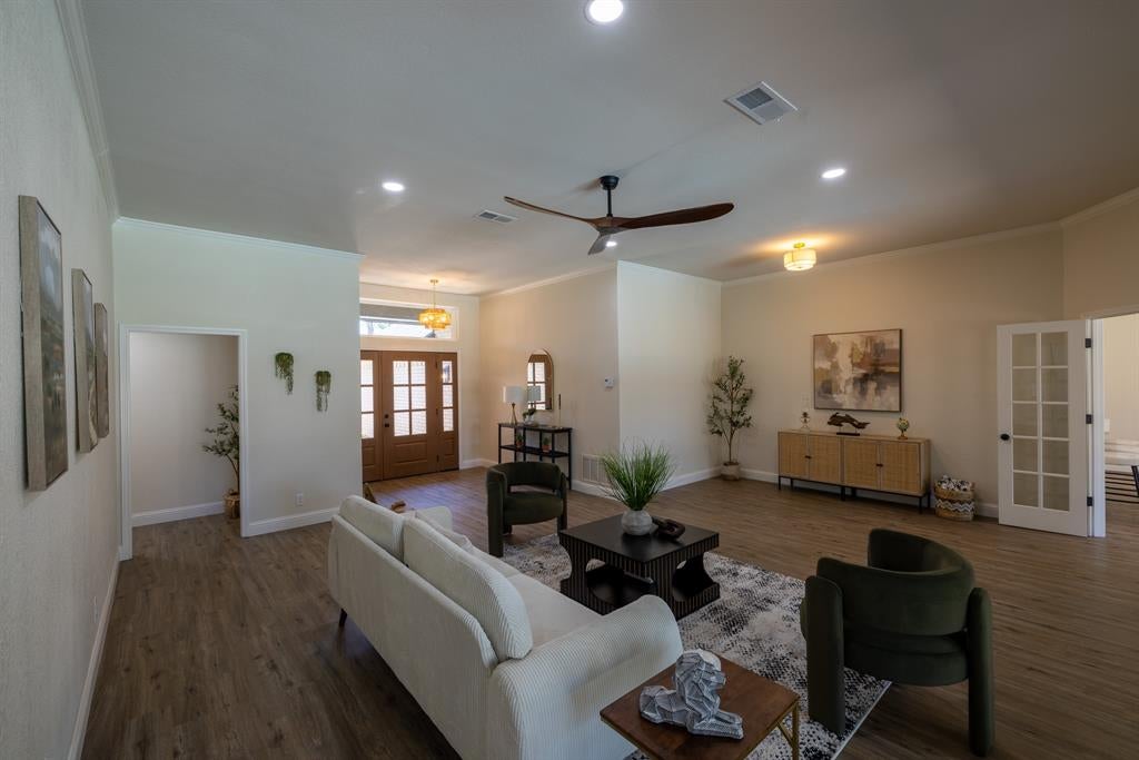 612 Aqua Vista Dr, Granbury, TX 76049 photo