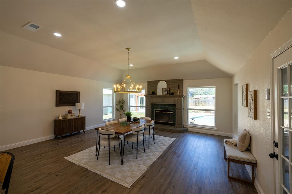 612 Aqua Vista Dr, Granbury, TX 76049 photo