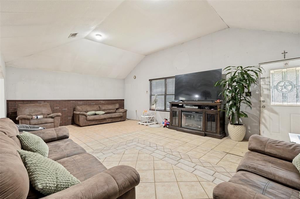 6625 Speight St, Dallas, TX 75232 photo
