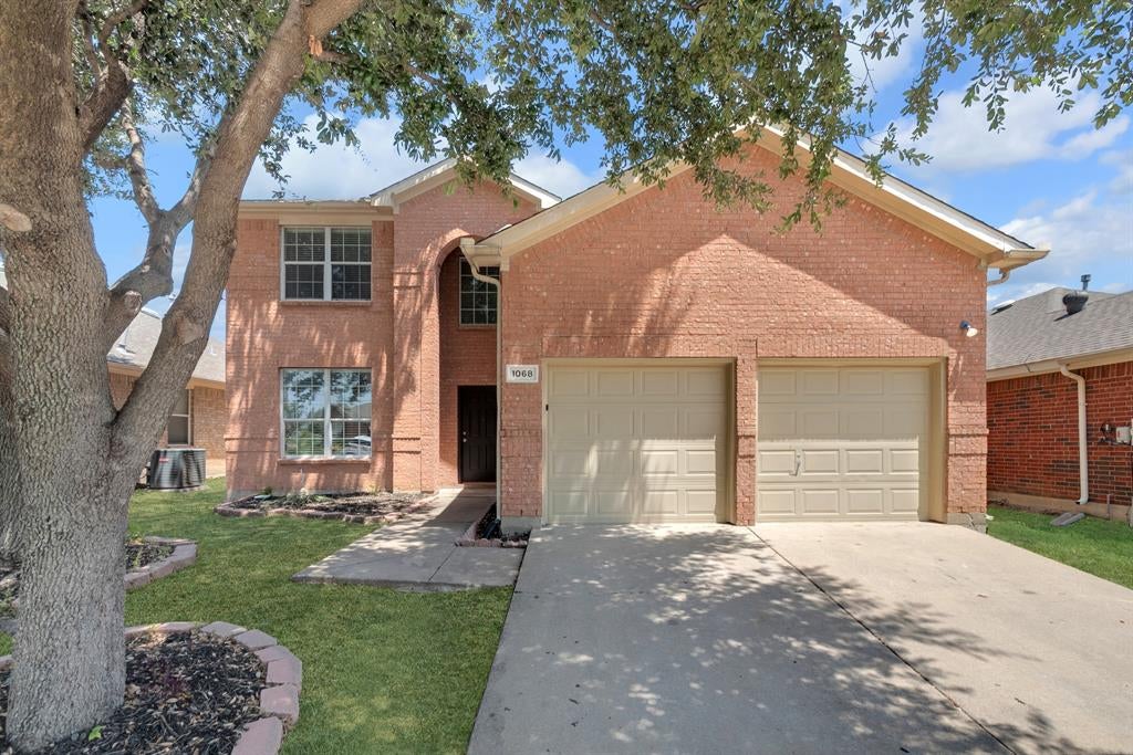 1068 Westbrook Ct, Grand Prairie, TX 75052 photo