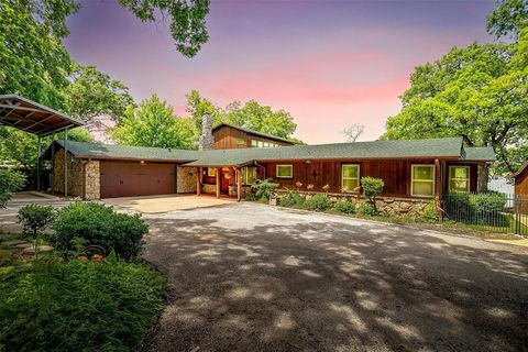 Single Family Residence in Azle TX 264 Shoreline Drive.jpg