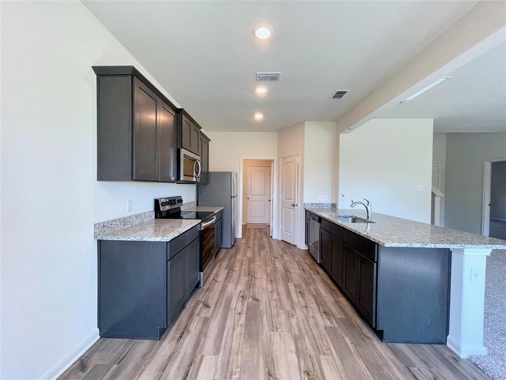 1946 Canterbury Dr, Seagoville, TX 75159 photo