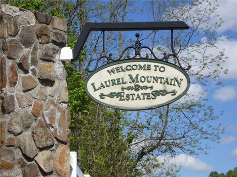 Unimproved Land in Sparta NC TBD Toms Knob Road.jpg