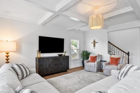 Single Family Residence in Thomasville NC 412 Freemont Drive 6.jpg
