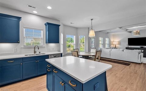 Single Family Residence in Thomasville NC 412 Freemont Drive 16.jpg