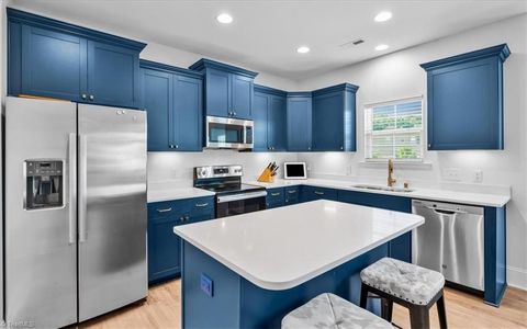 Single Family Residence in Thomasville NC 412 Freemont Drive 13.jpg