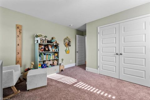 Single Family Residence in Thomasville NC 412 Freemont Drive 36.jpg