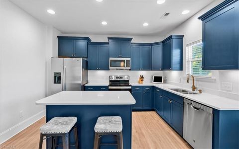 Single Family Residence in Thomasville NC 412 Freemont Drive 12.jpg