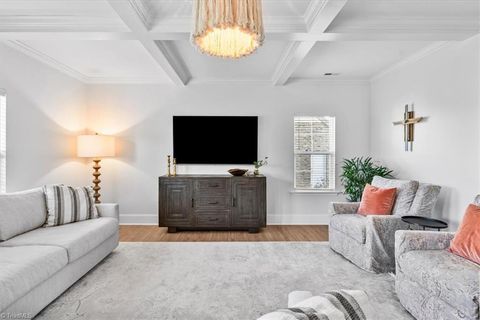 Single Family Residence in Thomasville NC 412 Freemont Drive 7.jpg