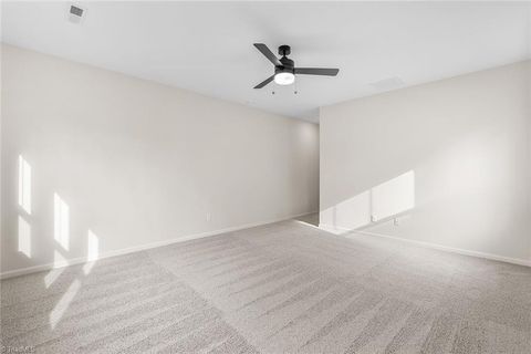 Single Family Residence in Advance NC 193 Morning Star Drive 14.jpg