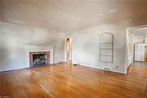 Single Family Residence in Asheboro NC 1022 Shamrock Road 4.jpg