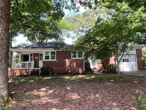 Single Family Residence in Asheboro NC 1022 Shamrock Road.jpg
