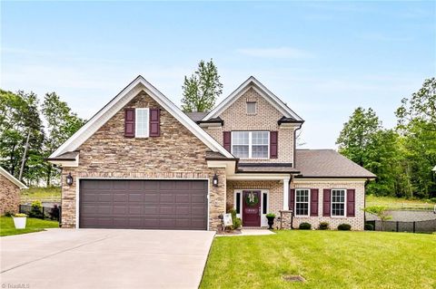 Single Family Residence in Thomasville NC 314 Freemont Drive.jpg