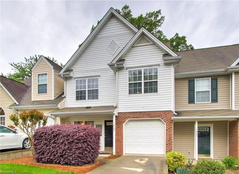 Townhouse in Greensboro NC 1925 Freedom Gate Drive.jpg