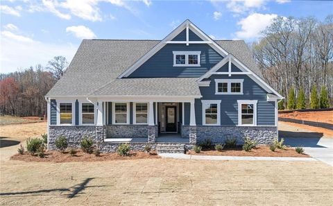 Single Family Residence in Advance NC 279 Redland Road.jpg