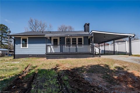 Single Family Residence in Lexington NC 5000 Old Salisbury Road.jpg