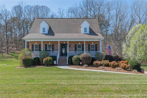 Single Family Residence in Lexington NC 151 Lanie Creek Drive.jpg